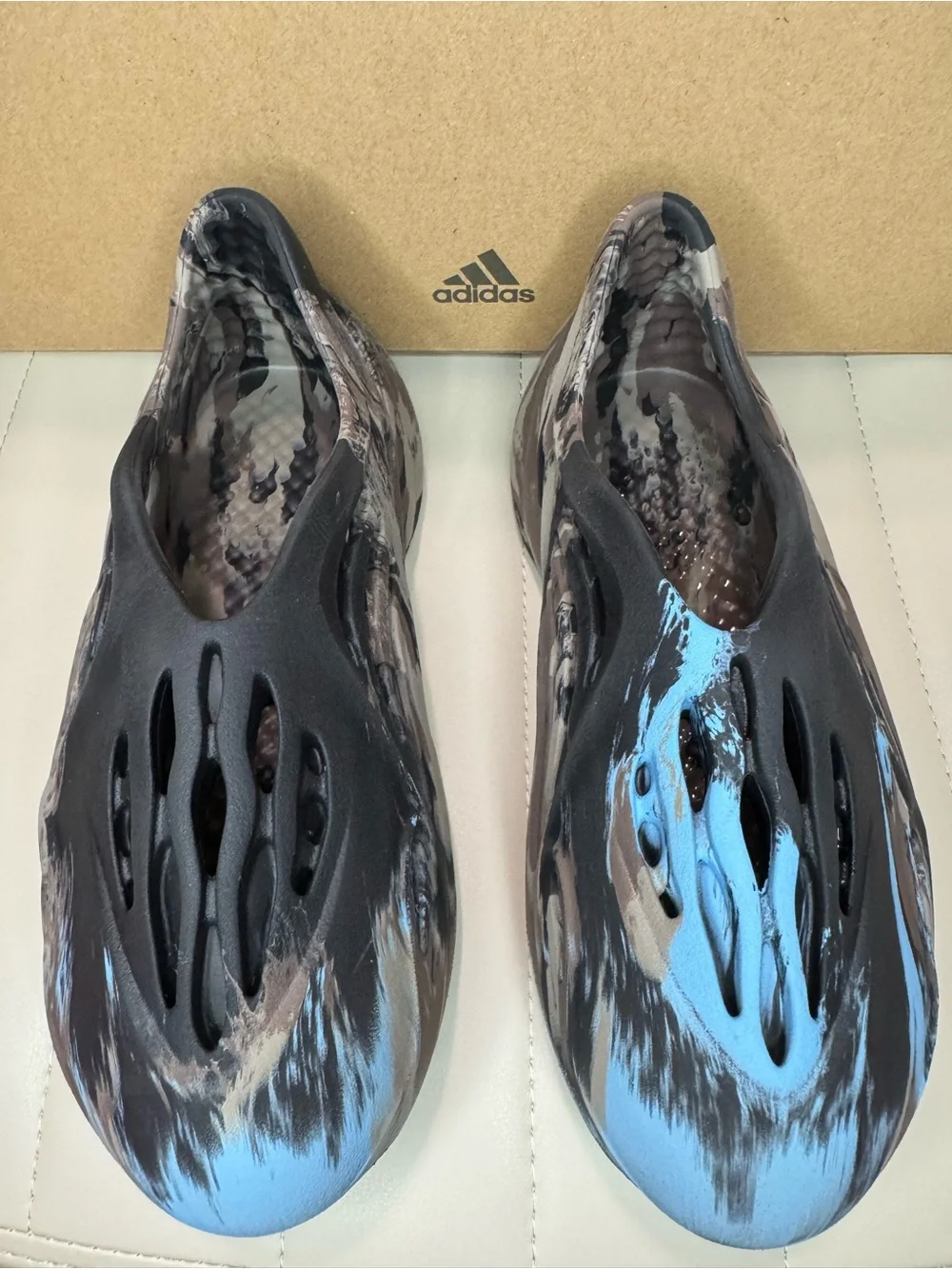 Adidas kids  Yeezy foam runners